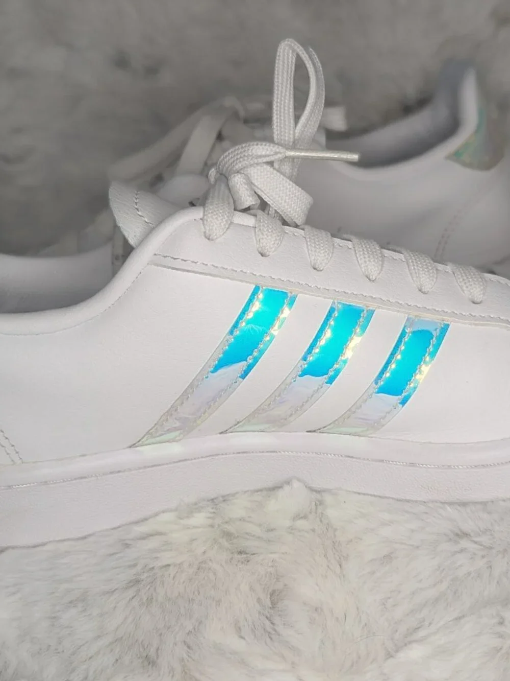 Adidas Grand Court Women's Size 8 White Holographic Iridescent Sneakers EUC